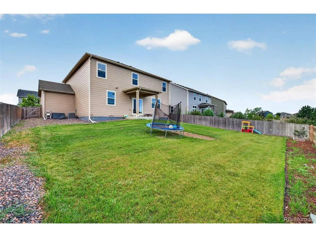 Photo of 914 Charlton Dr