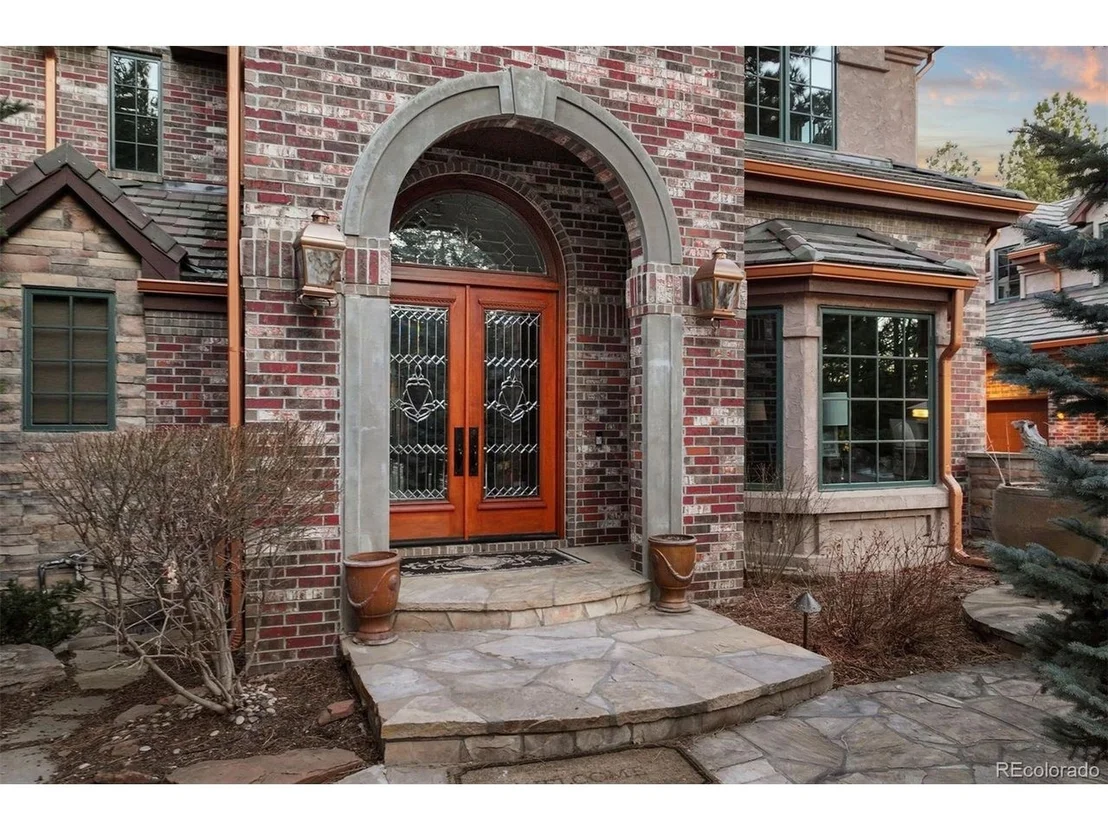 Photo of 77 Comstock Pl