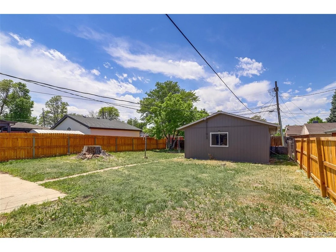 Photo of 3685 Jasmine St