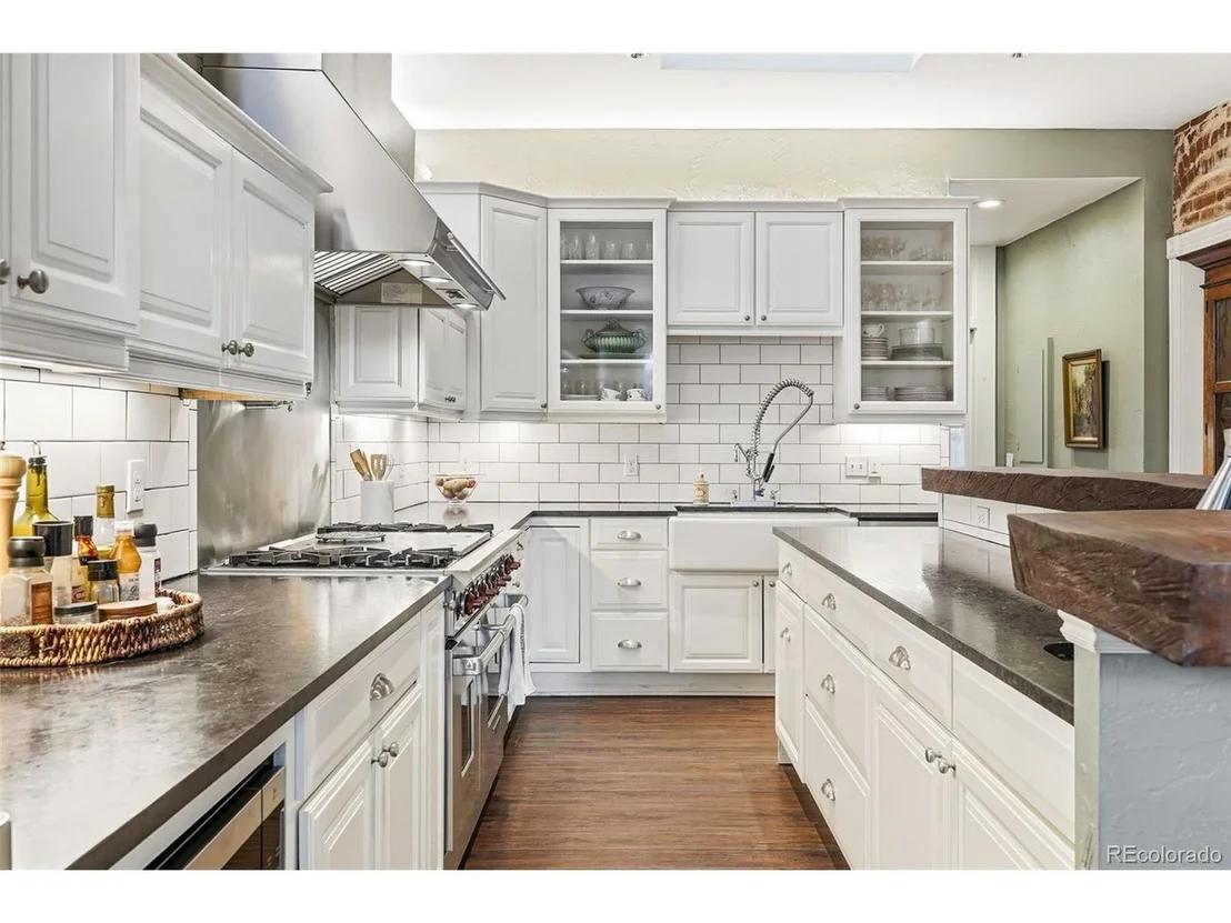 Photo of 1304 Olive St