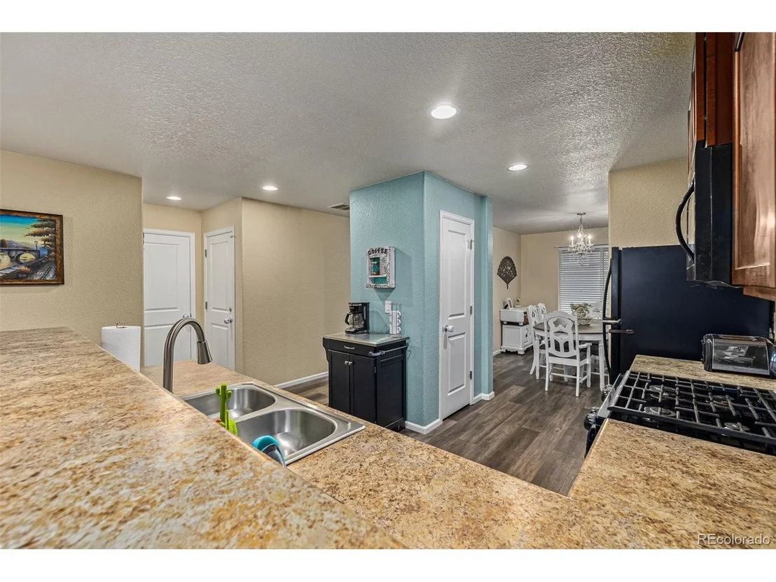 Photo of 47351 Iris Ave