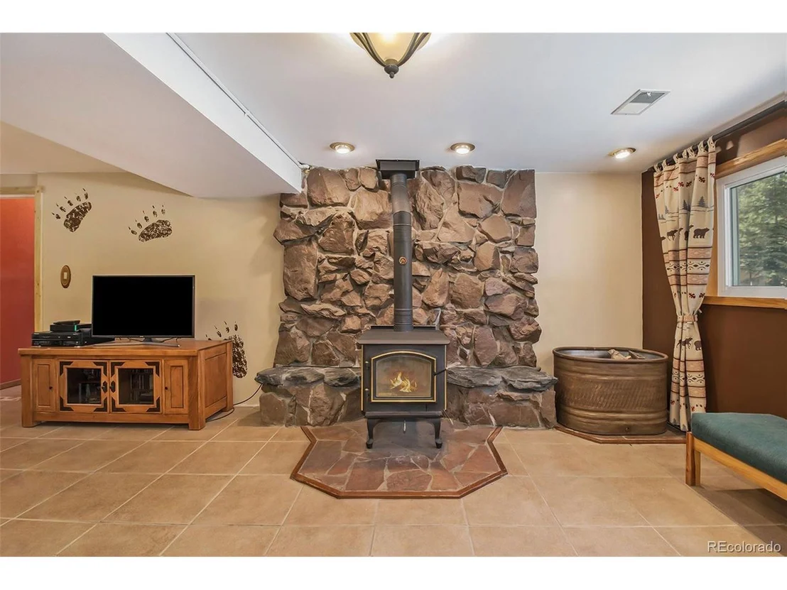 Photo of 5167 Knotty Pine Ln