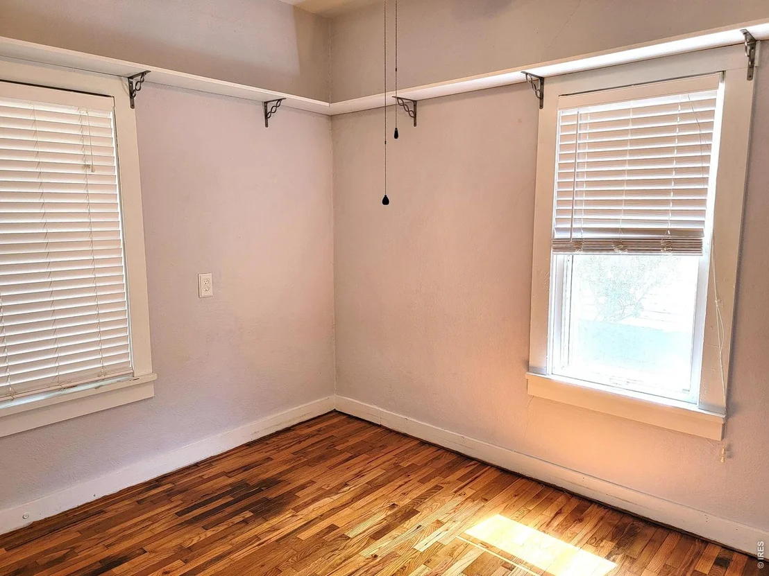 Photo of 130 N 2nd Ave