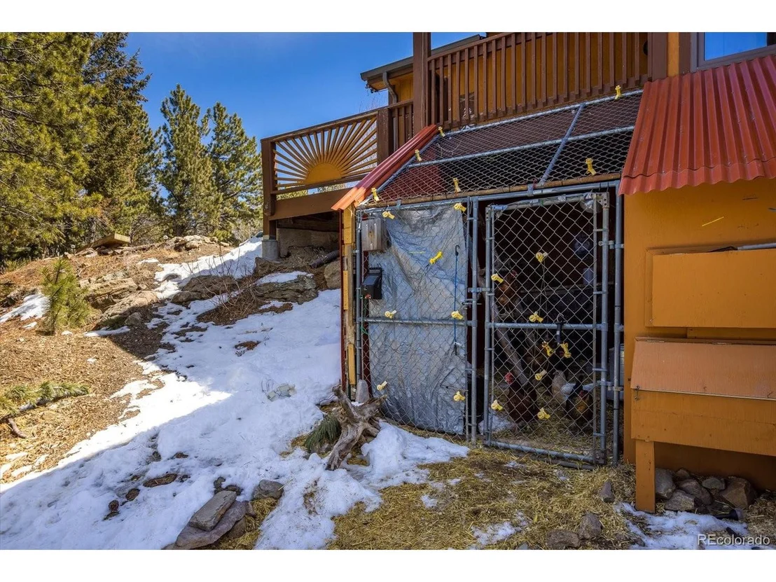 Photo of 261 Evergreen Rd