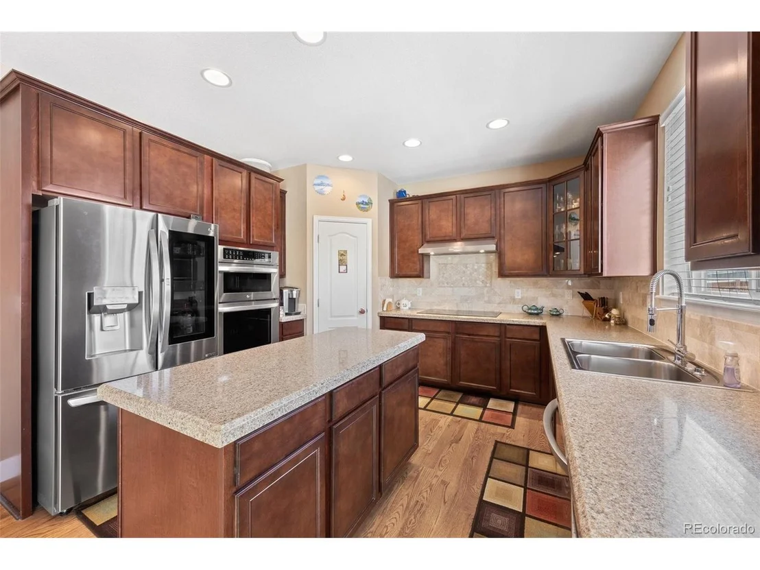 Photo of 541 Horseshoe Pl