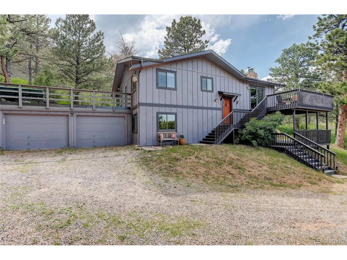 Photo of 586 Brook Rd