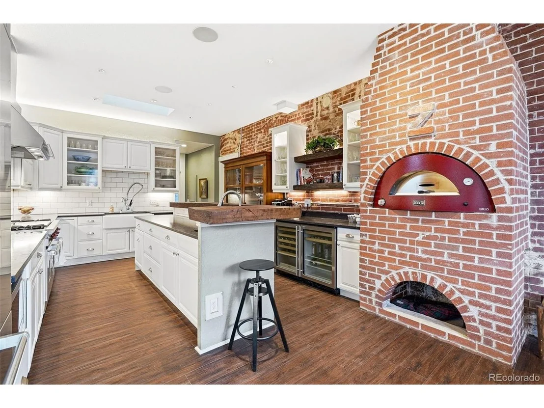 Photo of 1304 Olive St