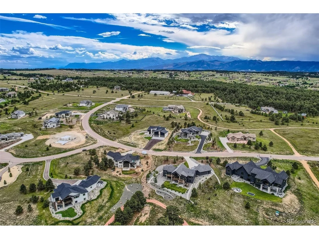 Photo of 3826 Pinehurst Cir
