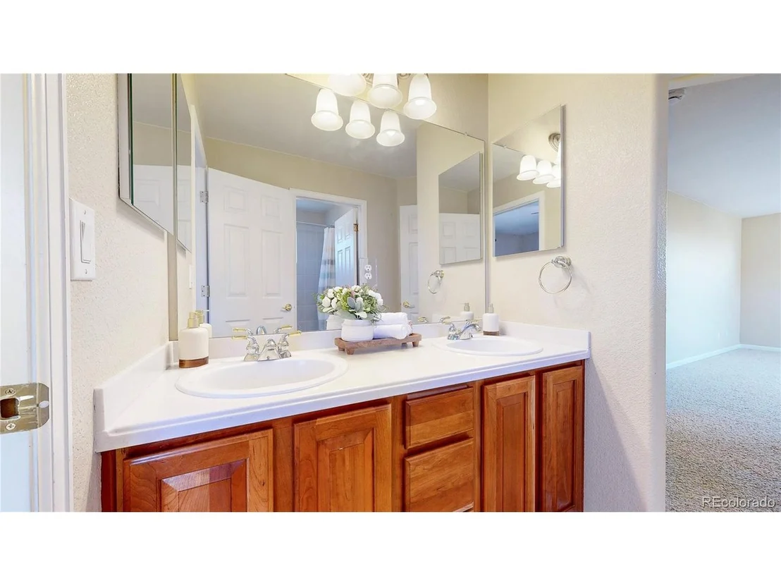 Photo of 5954 Star View Dr