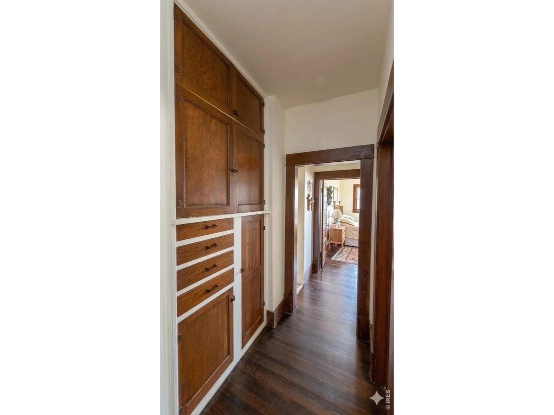 Photo of 212 2nd St