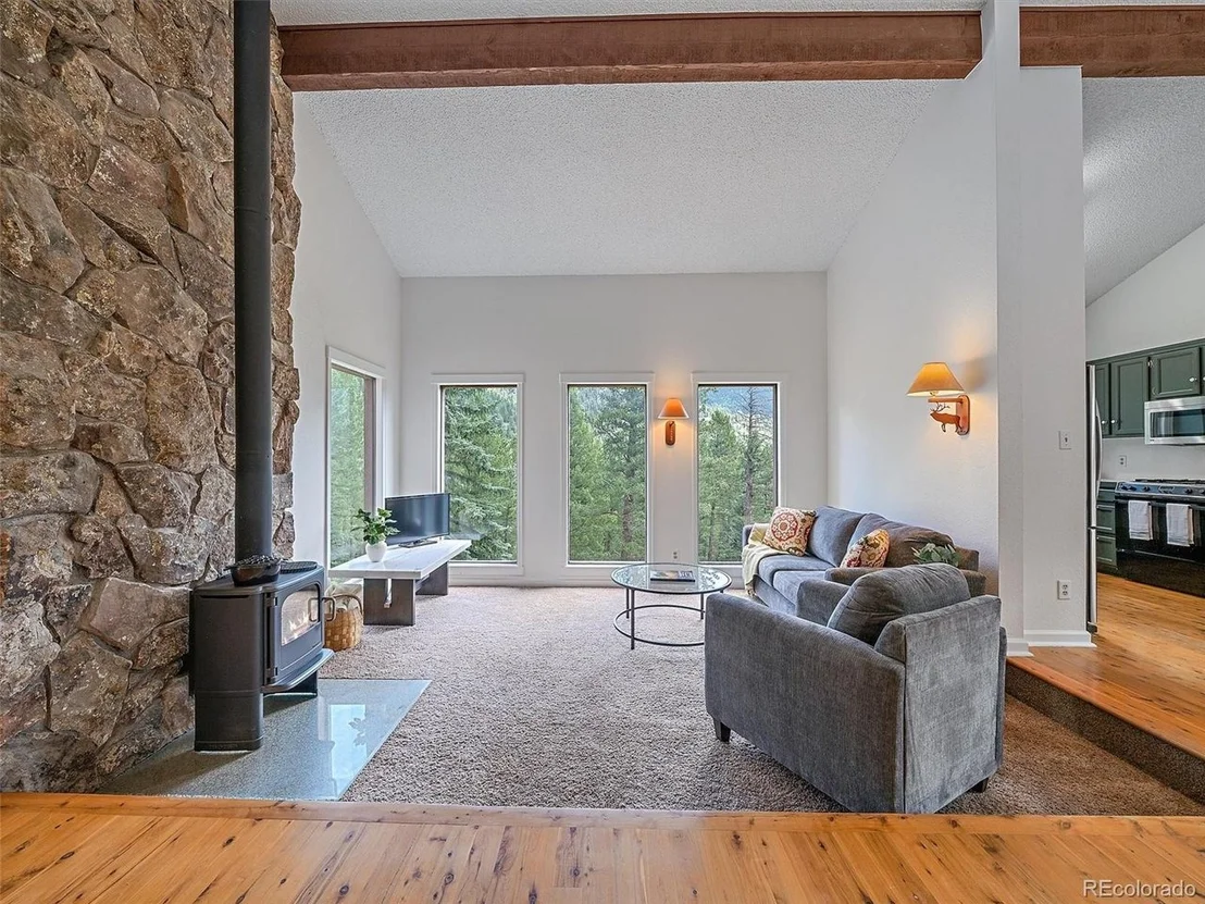 Photo of 254 Juniper Ln