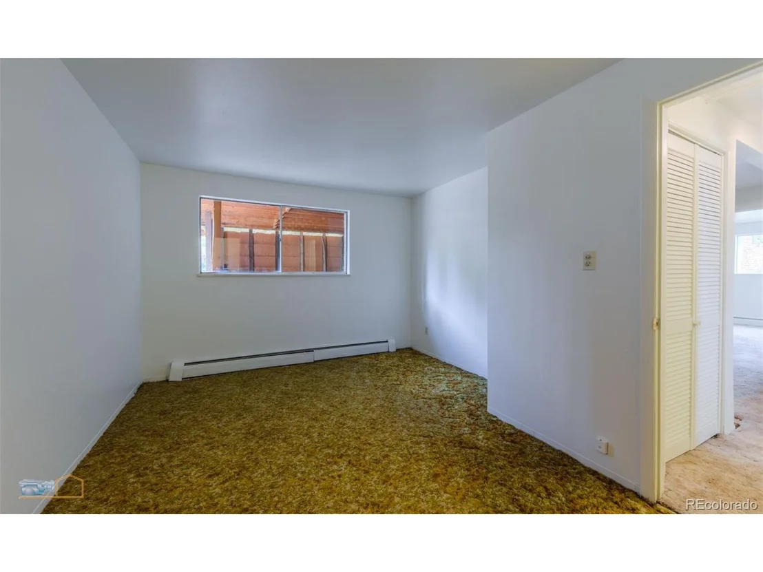 Photo of 935 Morgan Dr