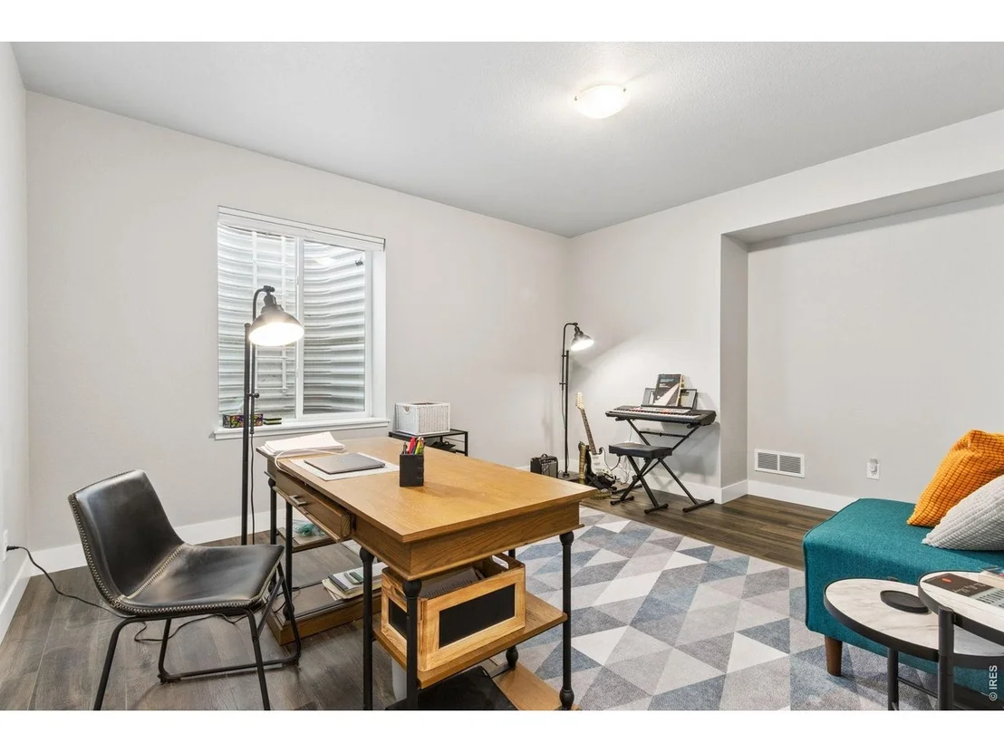 Photo of 5187 School House Dr