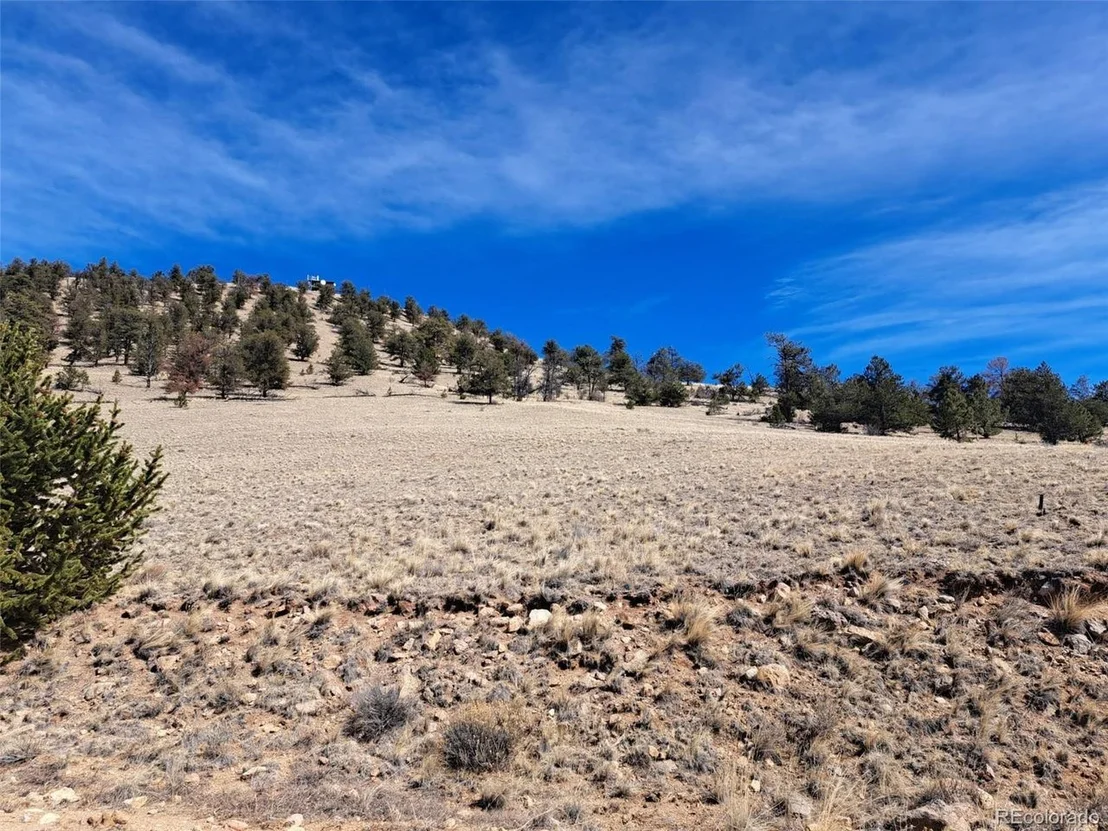 Photo of 369 Summit Rd