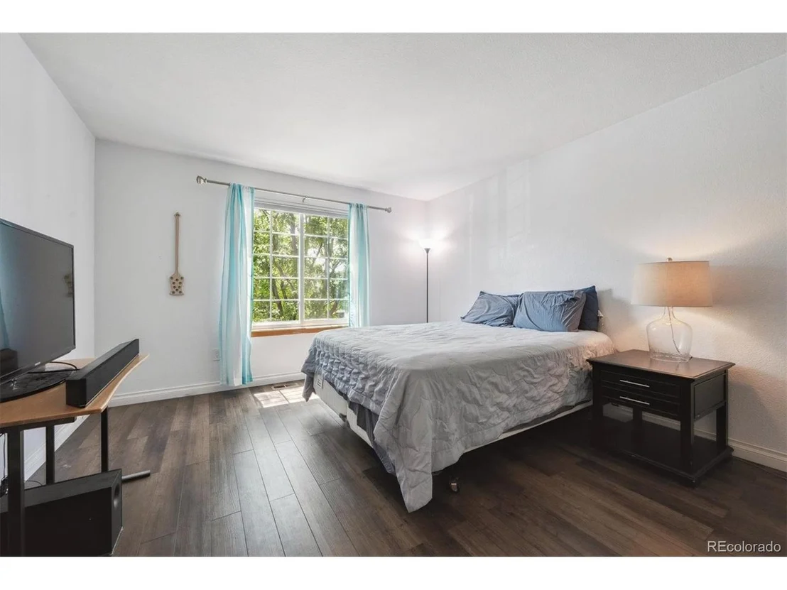 Photo of 6715 W 97th Cir