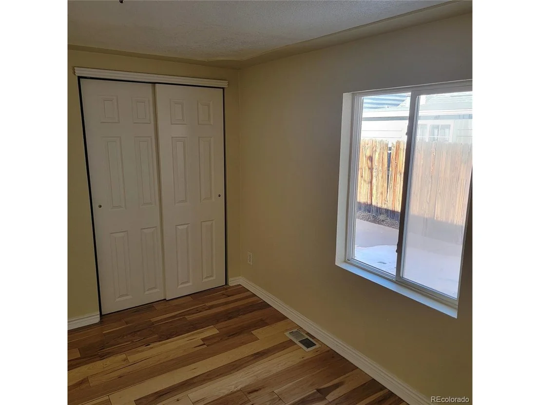 Photo of 4783 High St
