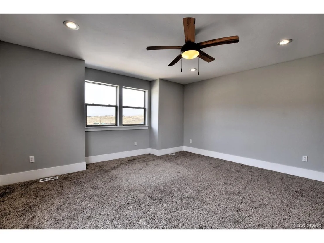 Photo of 2463 Arrowhead Dr