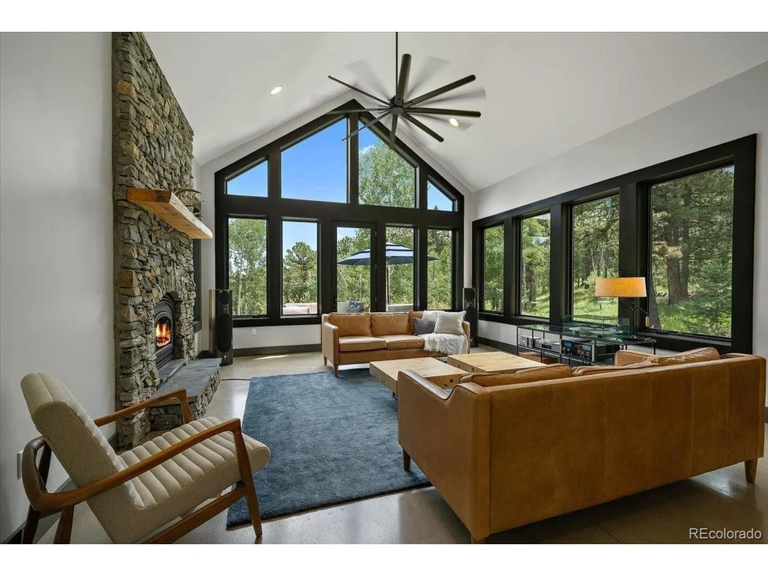 Photo of 32990 Stagecoach Blvd