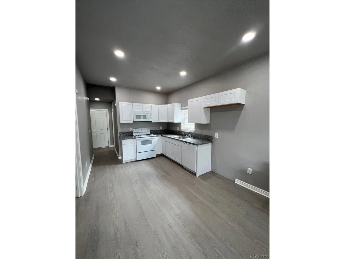 Photo of 4638 Logan St