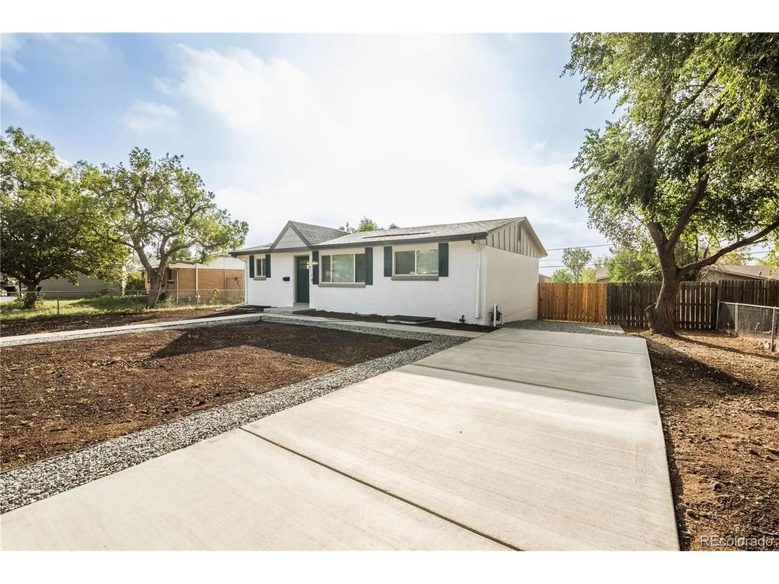 Photo of 9170 Cypress Dr