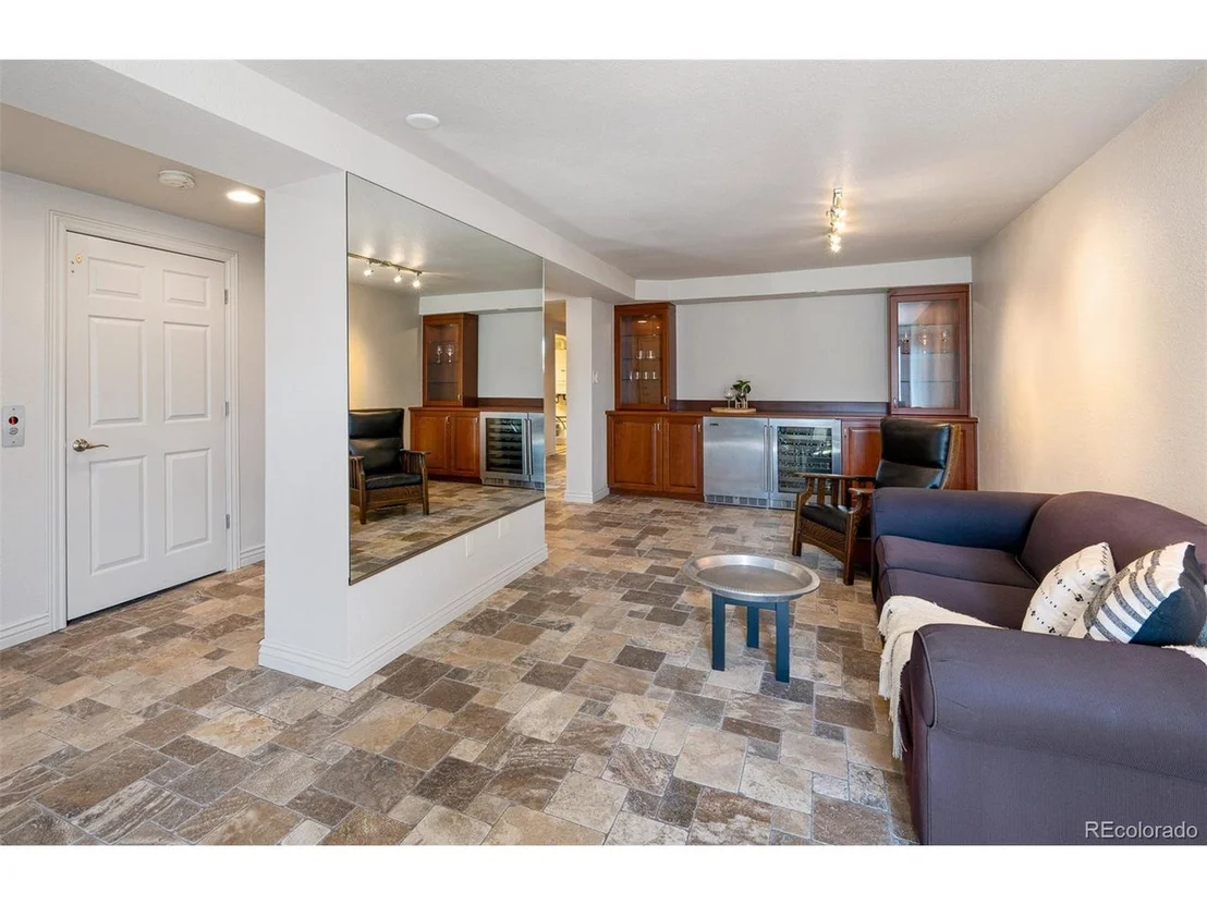 Photo of 2289 Old Quarry Rd