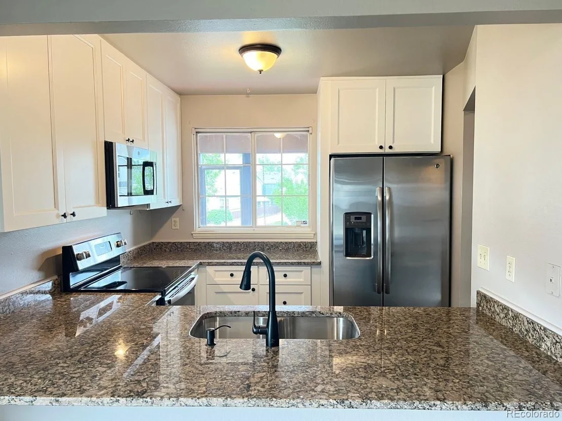 Photo of 12043 Ivanhoe Cir