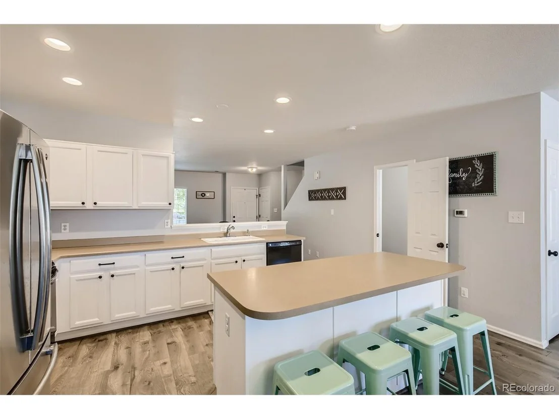 Photo of 6138 Shamrock Cir