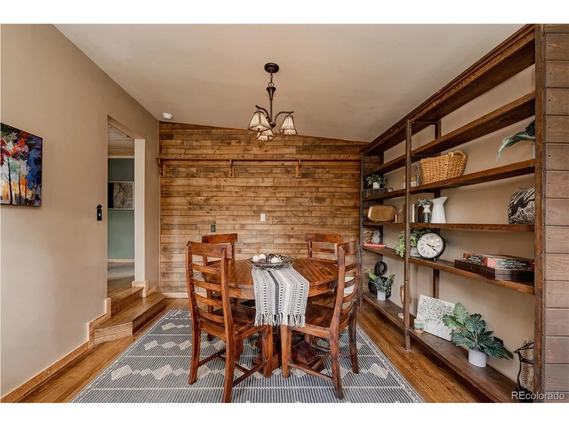 Photo of 297 Circle Dr
