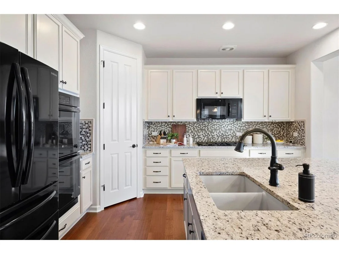 Photo of 352 Taurus Dr