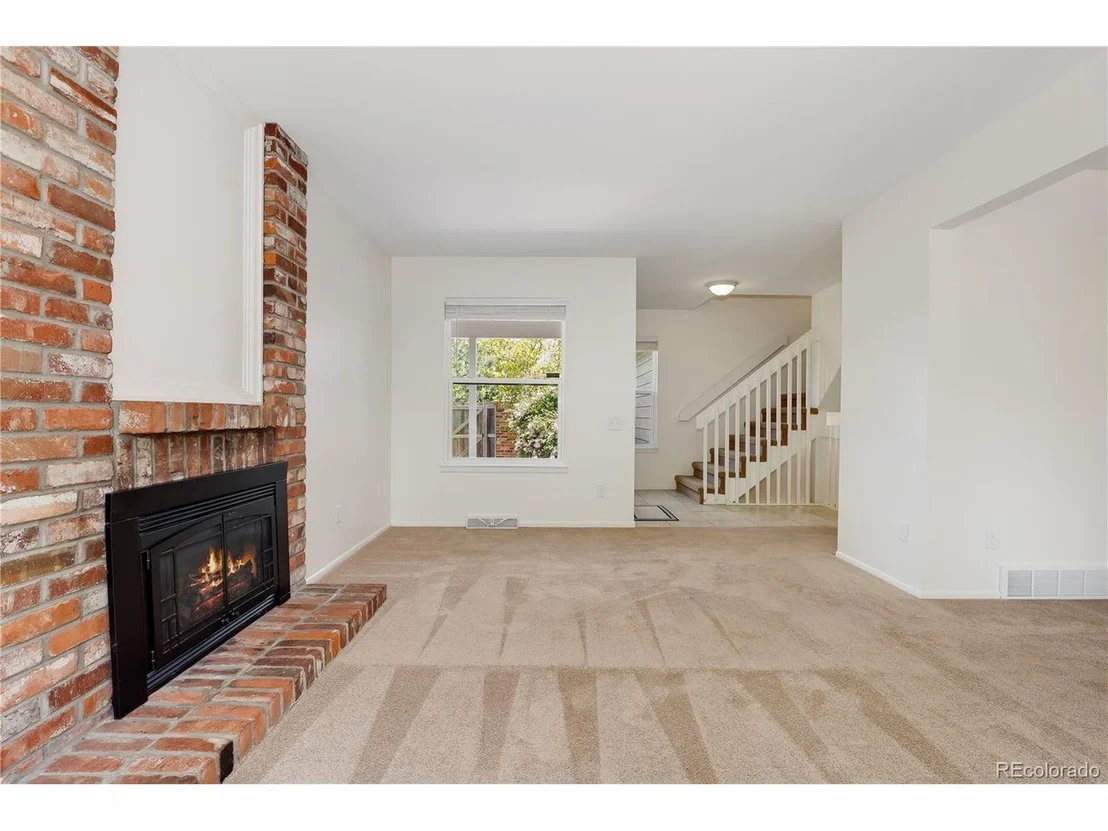 Photo of 8760 Independence Way