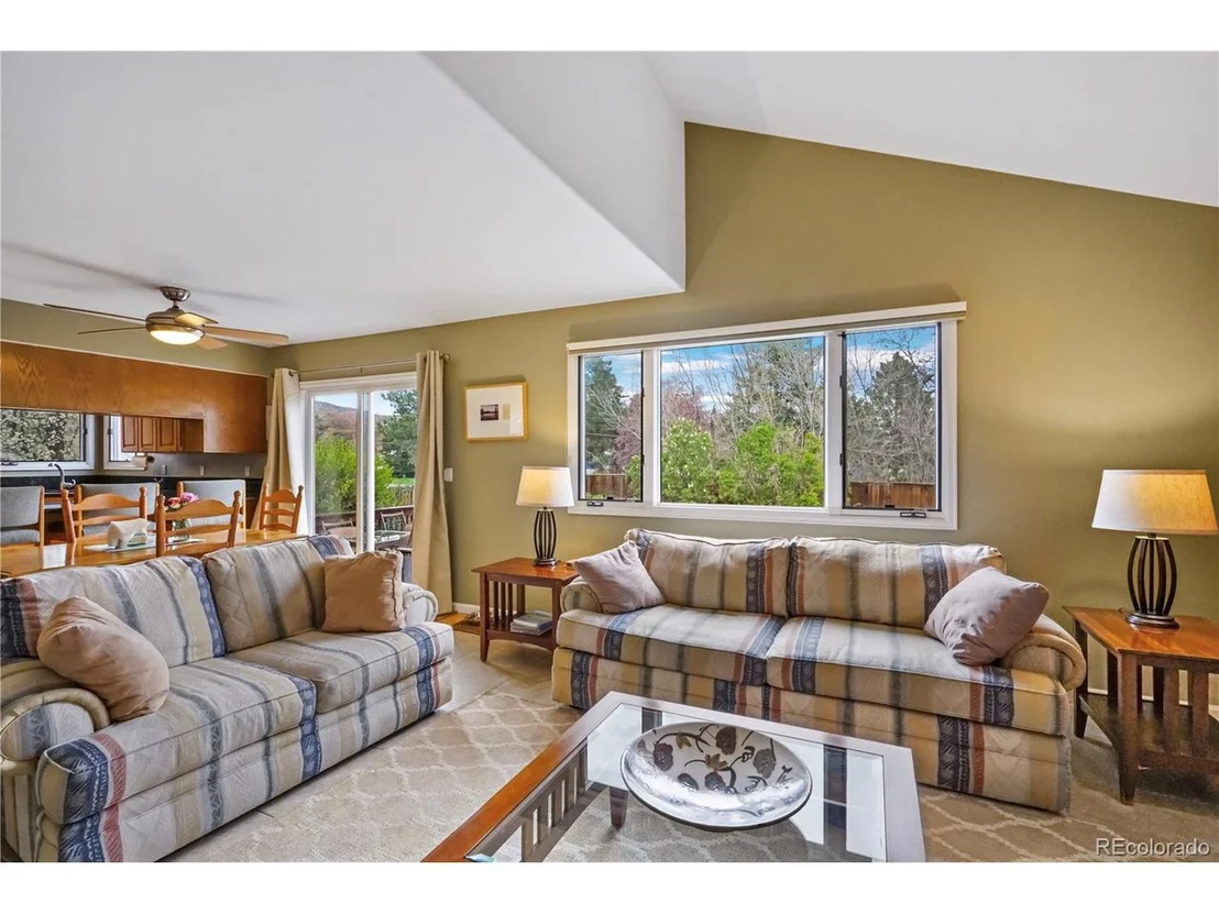 Photo of 2303 Vineyard Pl