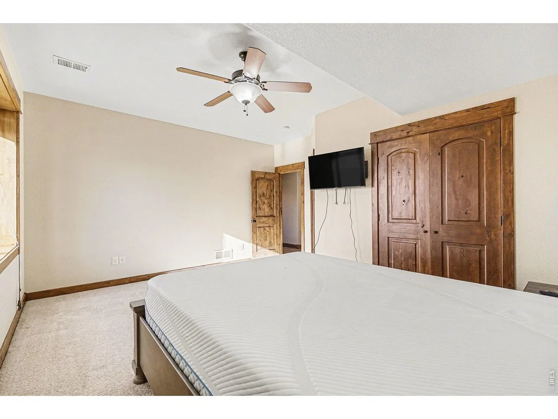 Photo of 39111 Hilltop Cir