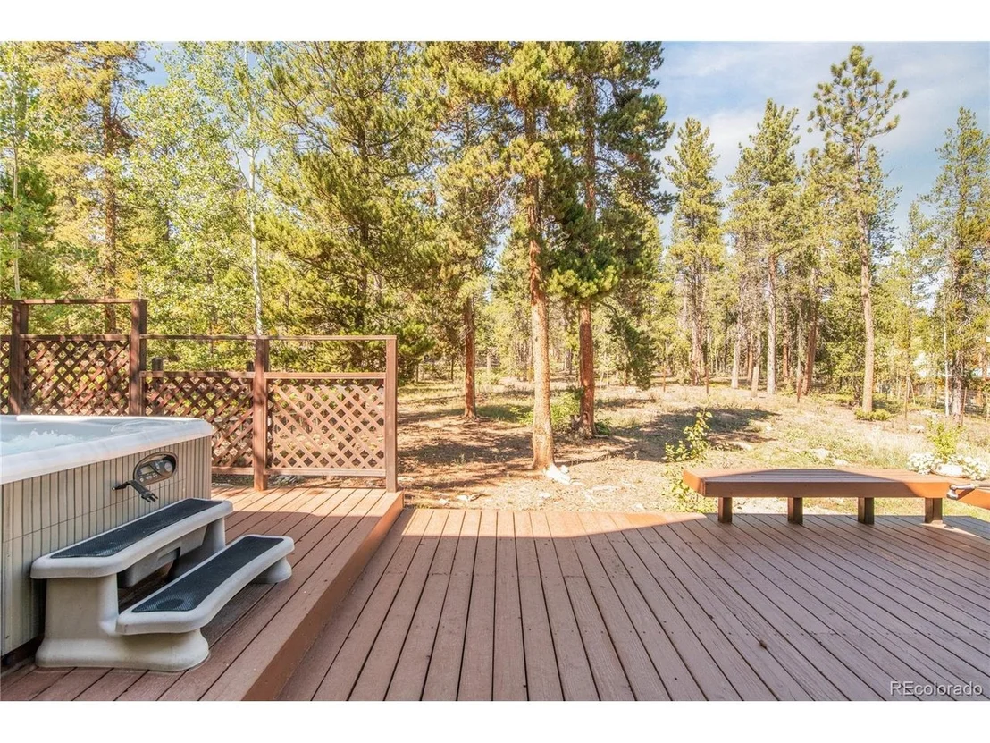 Photo of 211 Cedar Way