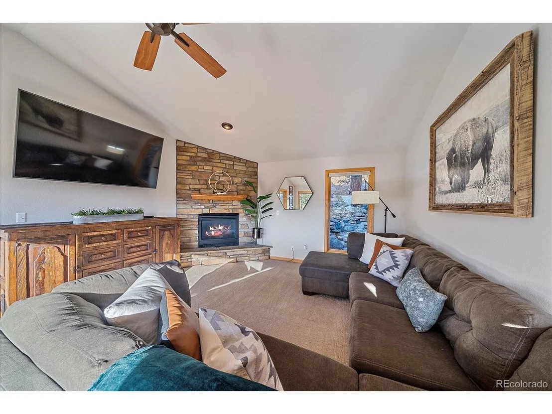 Photo of 4640 Hilltop Rd