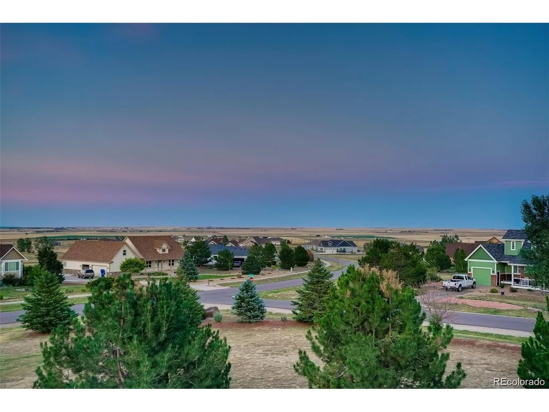 Photo of 935 Green Gables Cir Ct