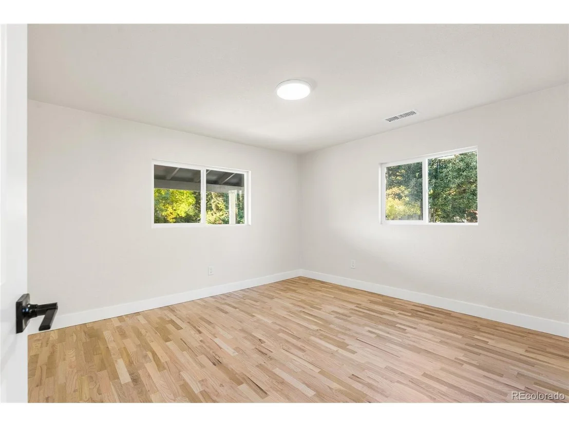 Photo of 7350 Field St