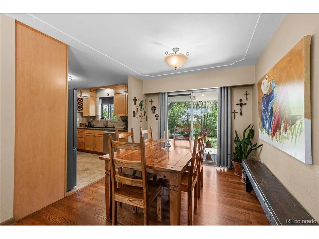 Photo of 40 Skyline Dr