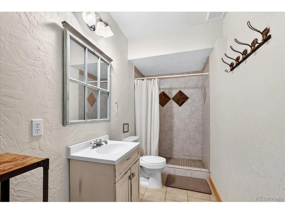 Photo of 255 Bum Dr