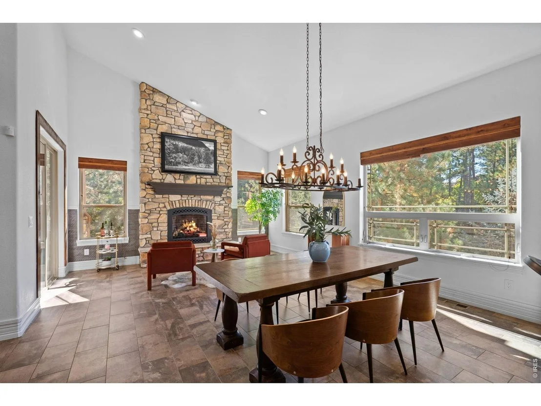 Photo of 2328 Saddleback Dr