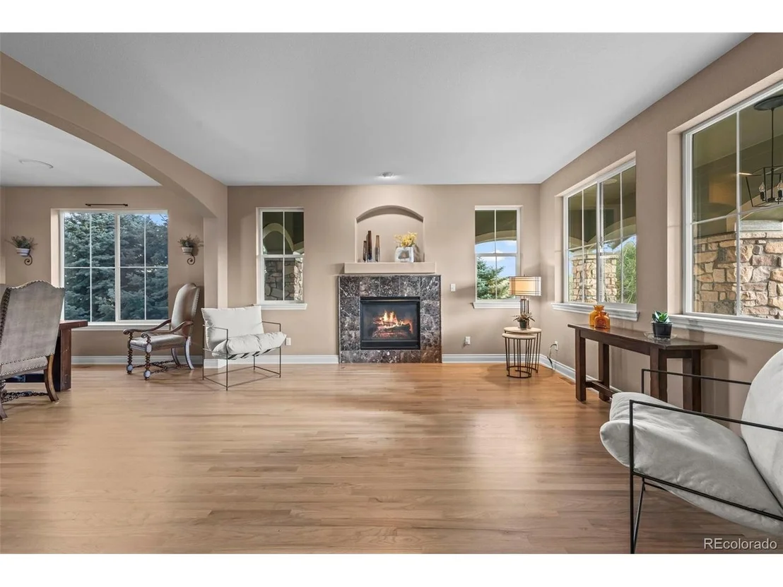 Photo of 5565 Southwind Cir