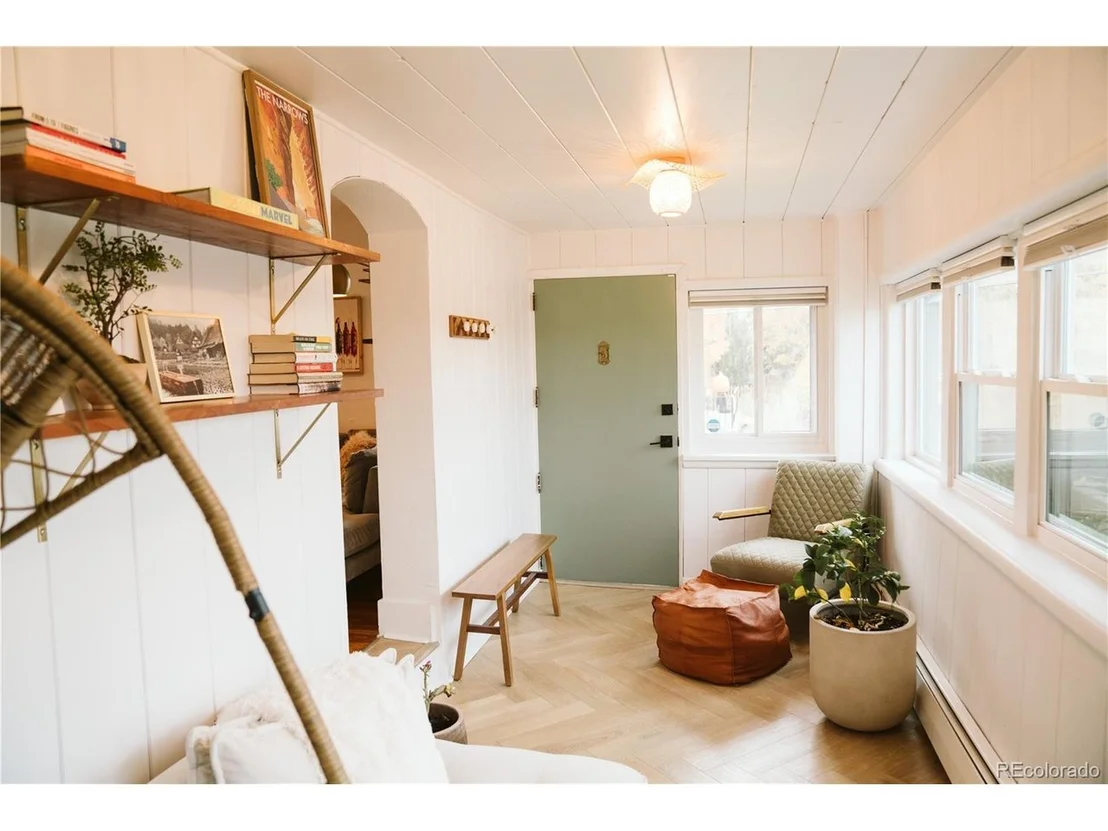 Photo of 4212 Lowell Blvd