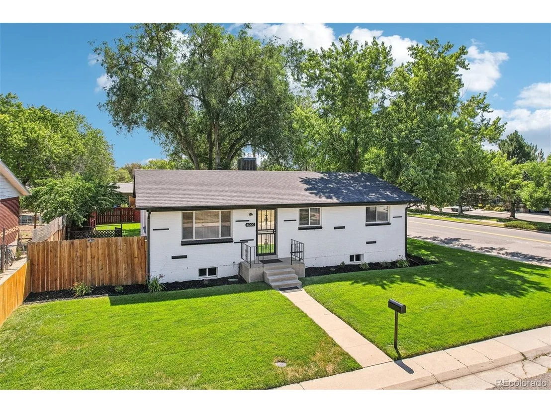 Photo of 6000 Wolff St