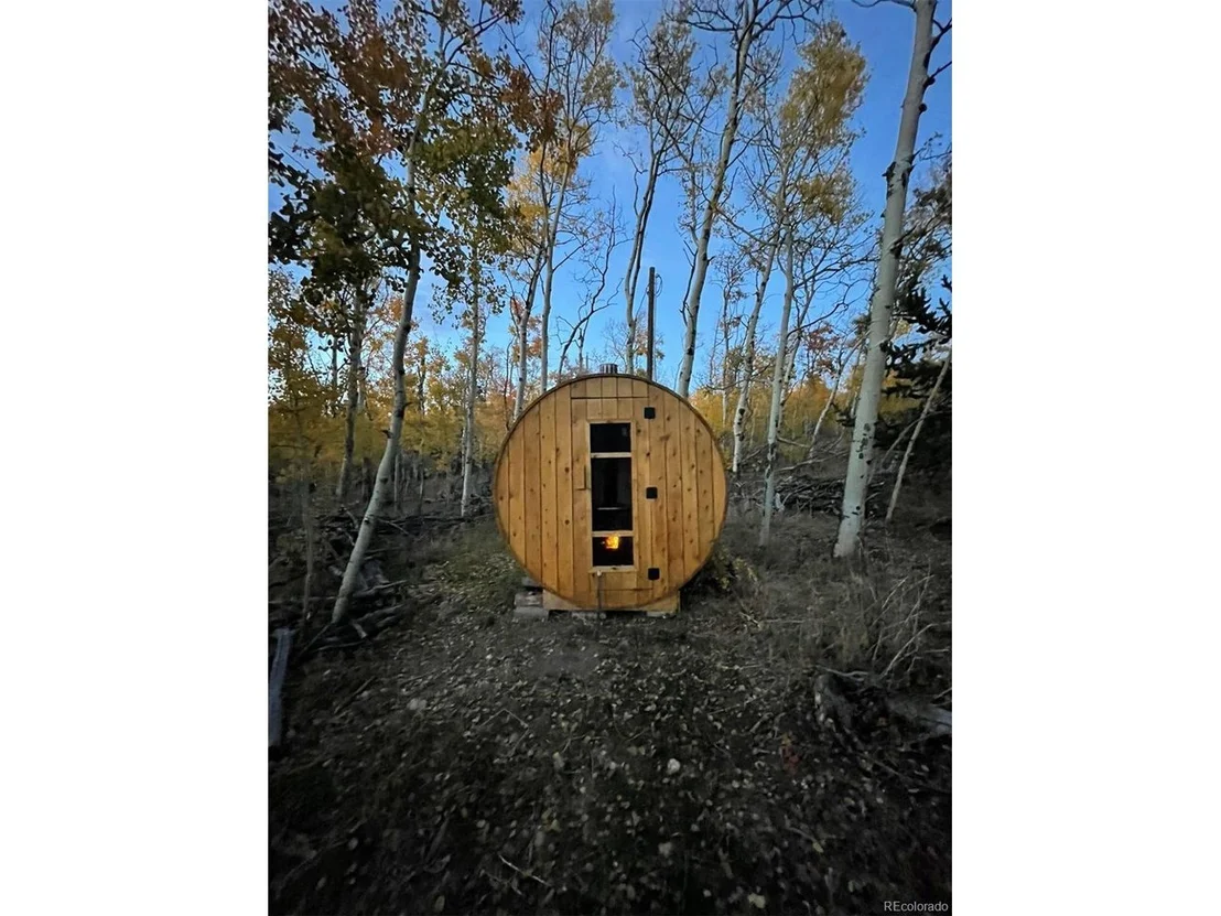 Photo of 1550 Georgia Dr