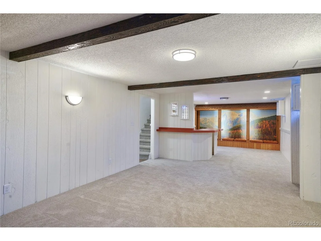 Photo of 6499 Iris Way