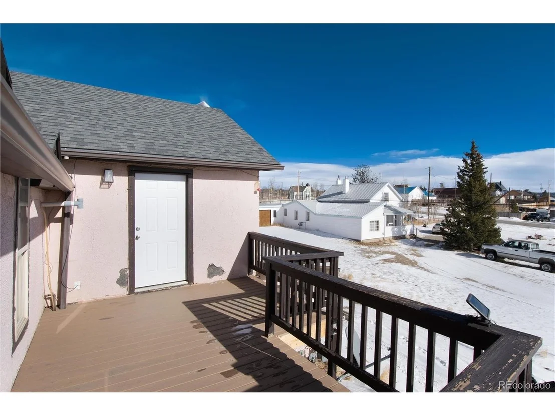 Photo of 550 Castello Ave