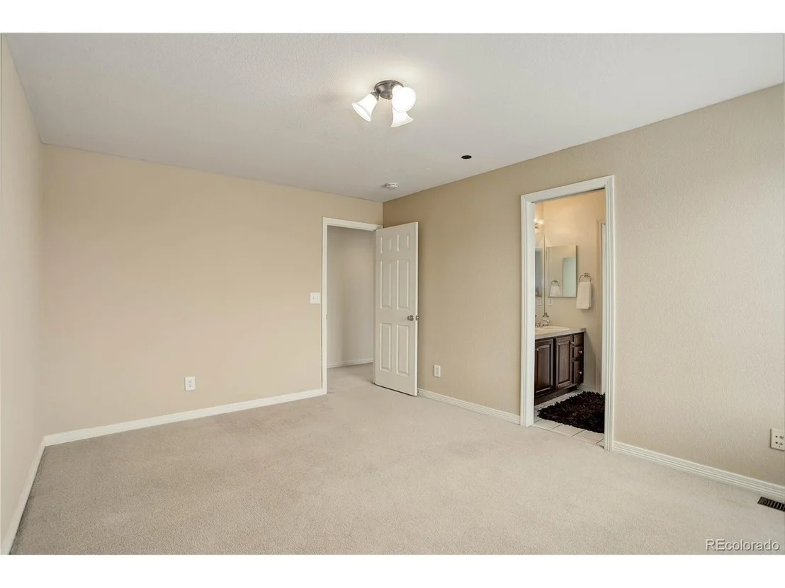 Photo of 11087 Clay Dr