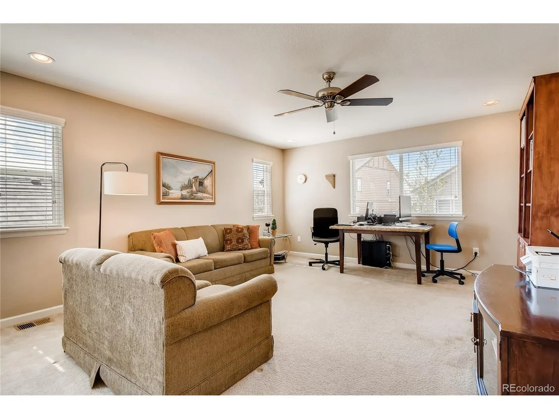 Photo of 3295 Yale Dr