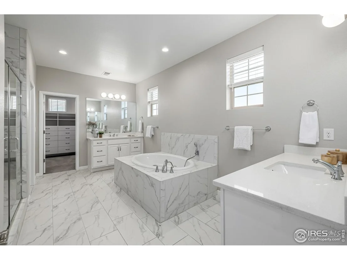 Photo of 1389 Lyons Ln