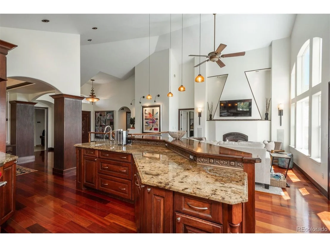 Photo of 1339 Castlepoint Cir