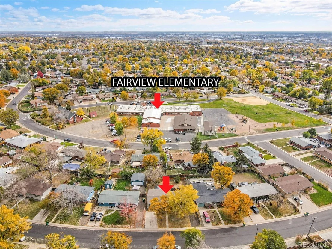 Photo of 7850 Valley View Dr